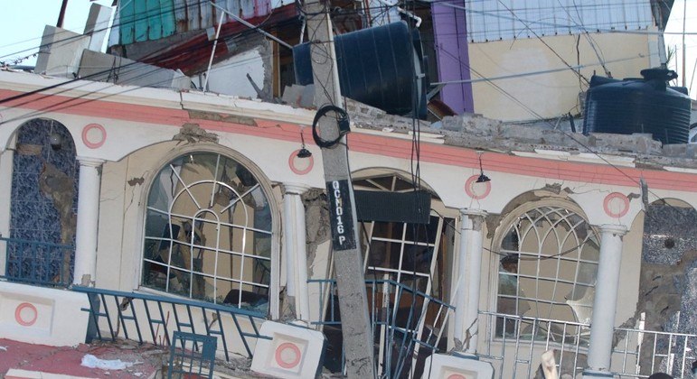O hotel "Petit Pas" é danificado pelo terremoto em Les Cayes, sudoeste do Haiti. 