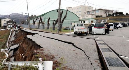 Moradores são retirados de Wajima, após terremoto