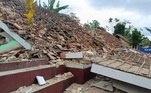 Um terremoto de magnitude 5,6 atingiu a província de Java Ocidental, na Indonésia, nesta segunda-feira (21), matou mais de 50 pessoas e deixou quase 700 feridos