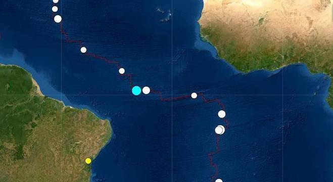 Mapa mostra intensa atividade sísmica na dorsal meso-oceânica, nos últimos 30 dias