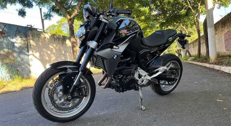 Teste: BMW F900 R Sport é ágil e instigante com pequenos deslizes ...