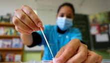 Procura por teste de Covid em farmácias sobe 44% em 2 semanas 
