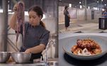 Na estreia do programa, Vic quase não entrou! A chef fez orecchiette ao pomodoro com polvo! Janaina Torres Rueda criticou o ponto do macarrão, e Felipe Bronze foi direto: 'Esperava mais!'Vic recebeu as críticas com profissionalismo, e nunca mais repetiu os erros no programa, ao contrário, só surpreendeu positivamente os jurados!