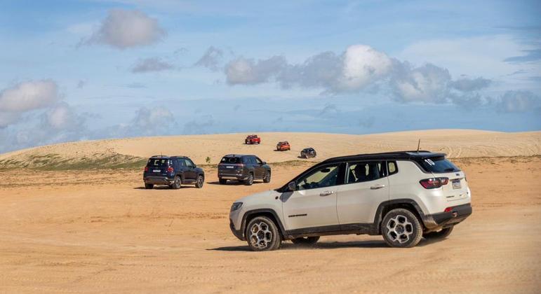 Comboio do Jeep Destinos envolveu 12 veículos da marca