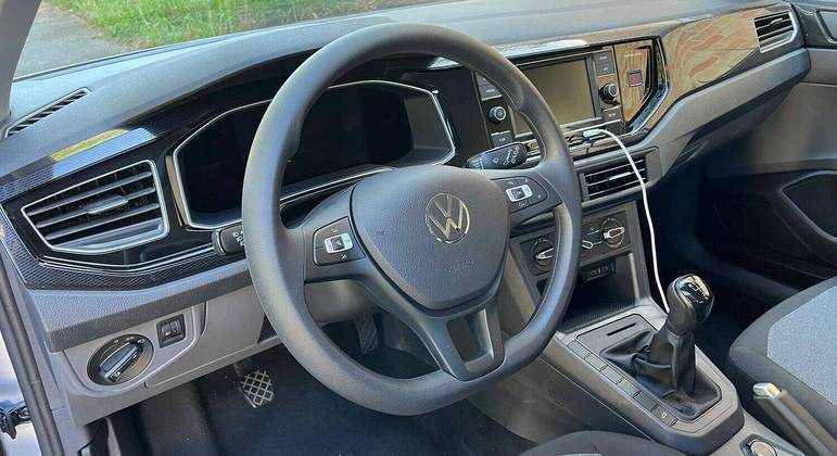 Multimídia neste modelo não é a Volksplay mas sim o antigo sistema Composition