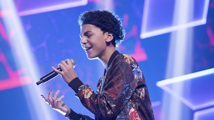 Depois que descobriu que seu avô era da Espanha, Teteu Cabrera se apaixonou pelos hits do país. Com estilo de astro espanhol, o competidor usa uma bandana na cabeça como sua 
