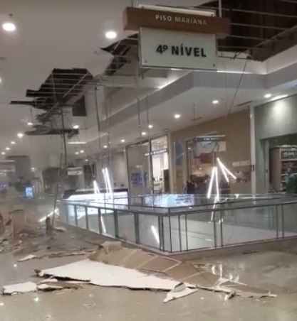 Volta A Chover Forte Em Bh Ruas Sao Alagadas E Teto De Shopping Desaba Noticias R7 Minas Gerais