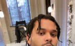 Abel Tesfaye, conhecido também como The Weeknd, disse em entrevista à GQ, em 2021, que as drogas eram uma muleta. 