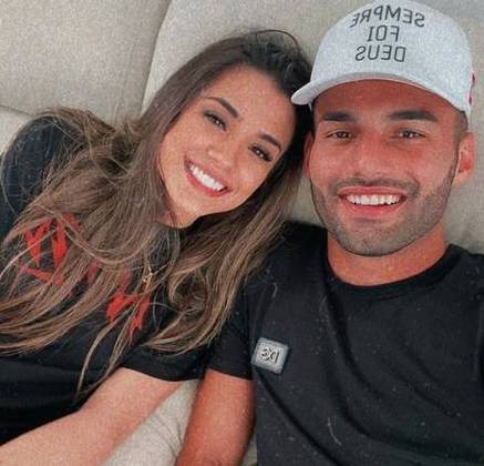 Thiago Maia e Isadora Pompeo - O meio-campista do Flamengo desatou o relacionamento com a cantora gospel um mês após o casamento.