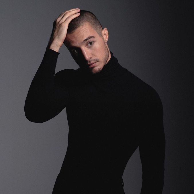 Em novo trabalho, Tiago Iorc lança música sobre masculinidade