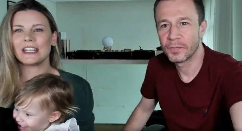 Casal Daiana Garbin e Tiago Leifert mostra Lua, após anunciar câncer nos olhos da filha