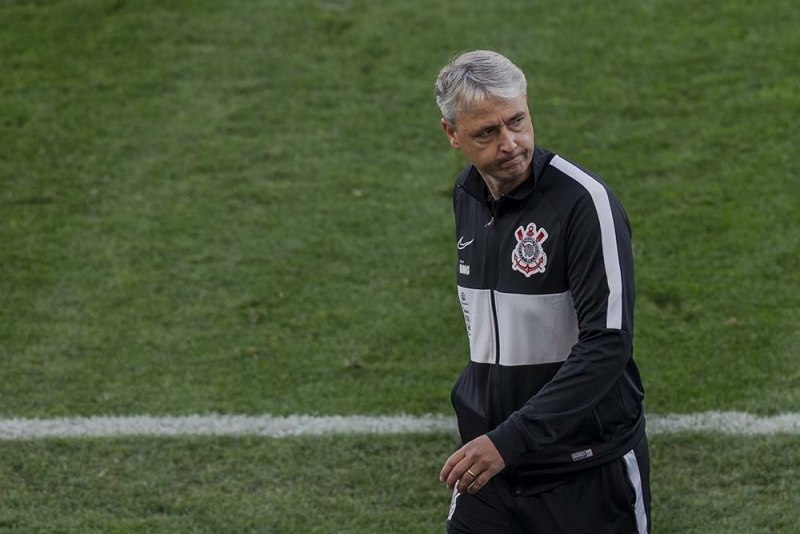 Grêmio anuncia contratação do técnico Tiago Nunes, ex-Corinthians