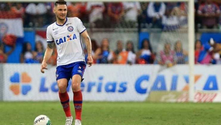 Tiago Pagnussat - Na apresentação no Bahia, o jogador confundiu o clube com o maior rival e disse 