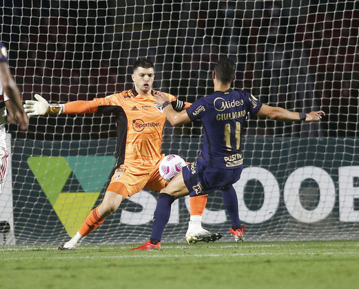 Tiago Volpi, Giuliano, São Paulo x Corinthians,