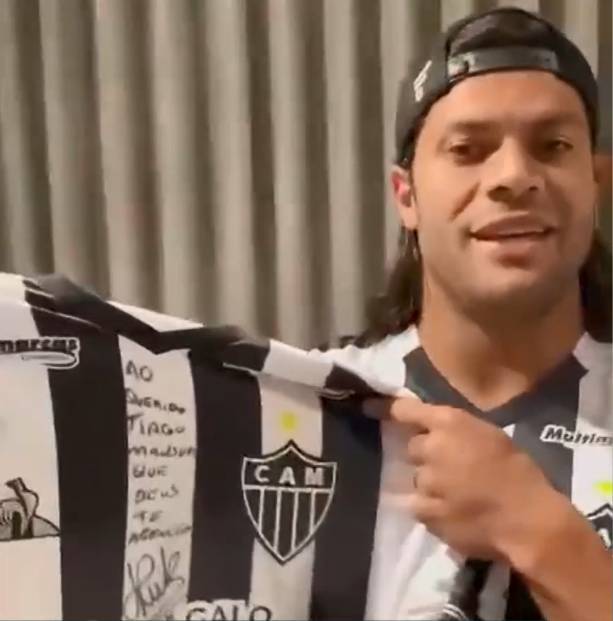 CAMISA DO GALO AUTOGRAFADA: Camisa Autografada do Galo!