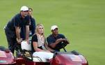 Tiger Woods ainda tem um carrinho de golfe sob medida, capaz de chegar a 45 km/h. 