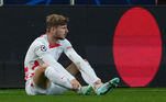 Timo Werner (Alemanha) - O atacante machucou o tornozelo na goleada do RB Leipzig para cima do Shakhtar, na Champions League e não terá condições de jogar a Copa, conforme confirmou seu clube: 'Os exames de hoje em Leipzig mostraram que ele infelizmente rompeu o ligamento da sindesmose no tornozelo esquerdo e, portanto, ficará fora pelo resto de 2022'