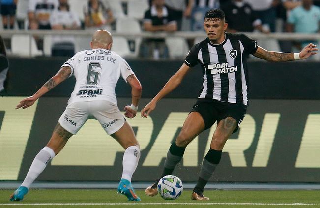 Wesley Soares fala do atual momento do Avaí na Série B - Vídeos - Gazeta  Esportiva.com