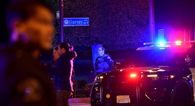 Tiroteio na Califórnia deixa quatro mortos e seis feridos em festa familiar