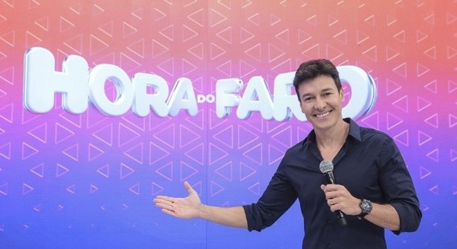 As carreiras de ator e cantor sempre caminharam juntas na vida de Rodrigo Faro