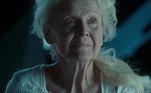 A atriz Gloria Stuart, que interpreta a versão mais velha de Rose, era a única envolvida no filme que já era nascida em 1912, ano que o verdadeiro Titanic afundou. Ela nasceu em 1910 e morreu, aos 100 anos, em 2010