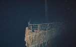 Conhecido por ser extremamente perfeccionista, James Cameron estudou o Titanic antes das gravações do filme. Para isso, o cineasta foi várias vezes até o local onde o navio afundou, para tentar reproduzir os mínimos detalhes da embarcação. Com o uso de robôs especiais, a equipe conseguiu explorar o navio por dentro 