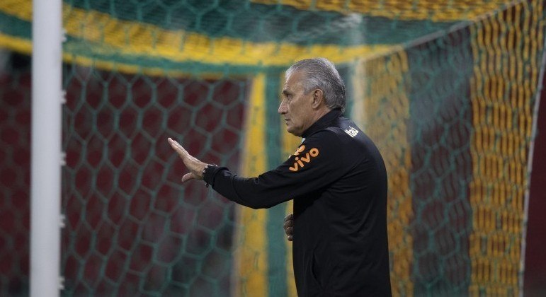 Tite também deixou claro que não concorda com a Copa América. Situação complicada