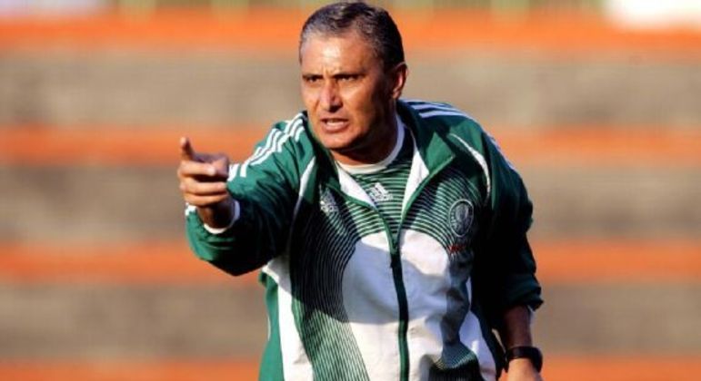 Tite saiu humilhado do Palmeiras. Com diretor mandando que 'calasse a boca'