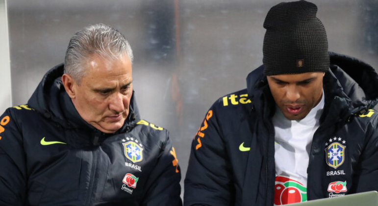 Fernando Lázaro é muito grato a Tite. O ex-técnico do Brasil o apoiou no Corinthians e na Seleção