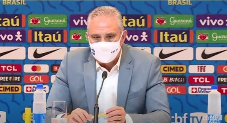 Tite lidou com um mal-estar após seu filho e integrante da sua comissão técnica na Seleção Brasileira, Matheus Bachi, curtir postagem homofóbica do jogador de vôlei Maurício Souza. Tite se manifestou: 