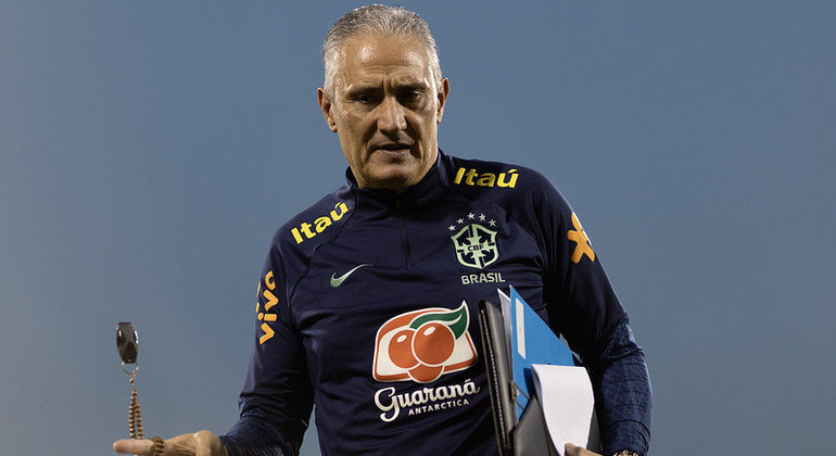 Tite brincou sobre mistério na escalação do Brasil para partida contra a Suíça amanhã
