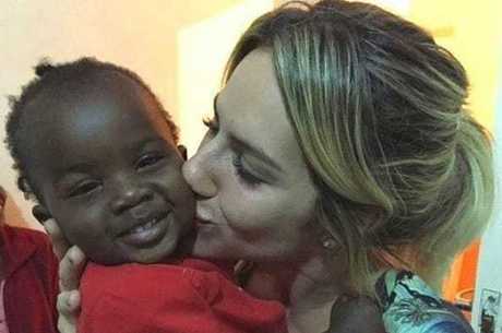 Titi bebê ainda na África