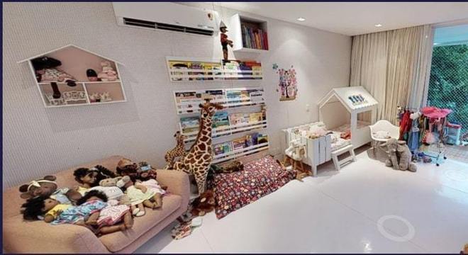 titi quarto giovanna ewbank