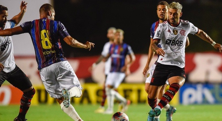 Titulares do Flamengo não superaram o Madureira em Cariacica
