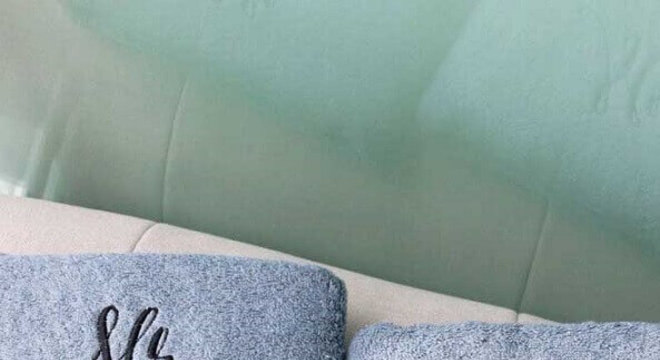 toalha bordada com nome para casal