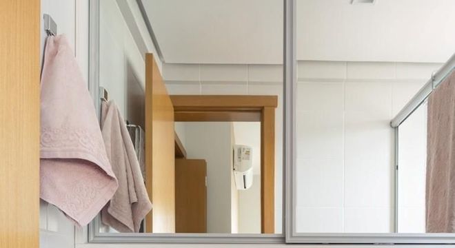 toalha de lavabo - lavabo com gabinete e duas gavetas