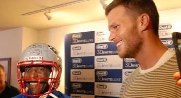 Pelé faz homenagem a Tom Brady após americano anunciar aposentadoria