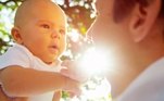 A saúde do bebê gerado por inseminação ou fertilização é mais frágil?

Bebês nascidos de fertilização in vitro ou inseminação artificial são iguais aos gerados sem tratamento