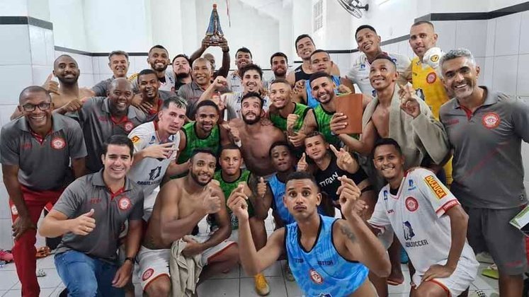 Tombense: 35,4% de aproveitamento no ano / A Tombense foi vice-campeã do Troféu Inconfidência, após não conseguir avançar para as fases finais do Campeonato Mineiro. Na Copa do Brasil, o clube segue vivo e fará a terceira fase contra o Ceará. Para ir bem nas competições nacionais, a equipe de Tombos conta com o experiente atacante Ciel Tombense: 35,4% de aproveitamento no ano / A Tombense foi vice-campeã do Troféu Inconfidência, após não conseguir avançar para as fases finais do Campeonato Mineiro. Na Copa do Brasil, o clube segue vivo e fará a terceira fase contra o Ceará. Para ir bem nas competições nacionais, a equipe de Tombos conta com o experiente atacante Ciel