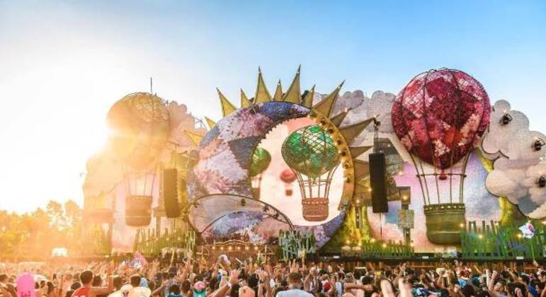 Os ingressos do Tomorrowland Brasil se esgotaram em tempo recorde no país