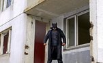 Sim, ele mesmo! Seu vizinho tentando ser o Batman