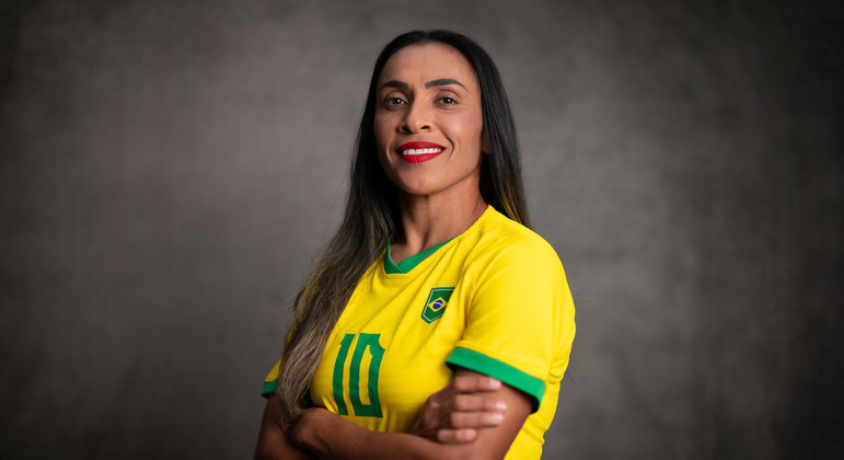 Marta, camisa 10 da seleção brasileira, volta a ser convocada após quase um ano afastada
