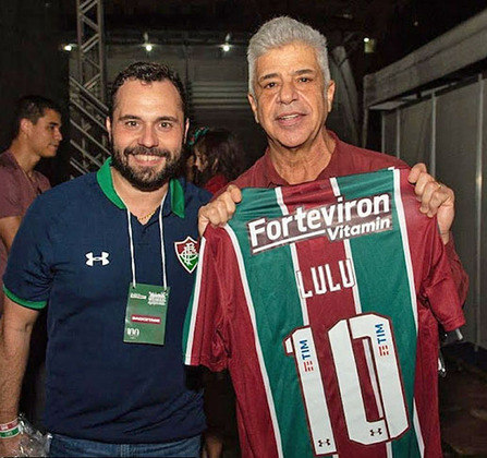 Torcedor do Fluminense, Lulu Santos é vegetariano e, em 2019, tornou-se embaixador da Sociedade Vegetariana Brasileira.