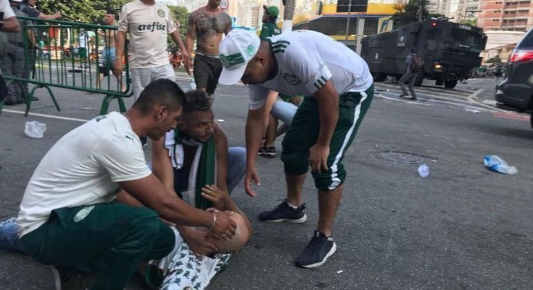 Vítima foi encaminhada ao Hospital das Clínicas, mas não resistiu aos ferimentos