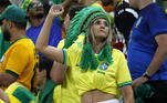 Torcida brasileira chegou cedo ao estádio da estreia do Brasil