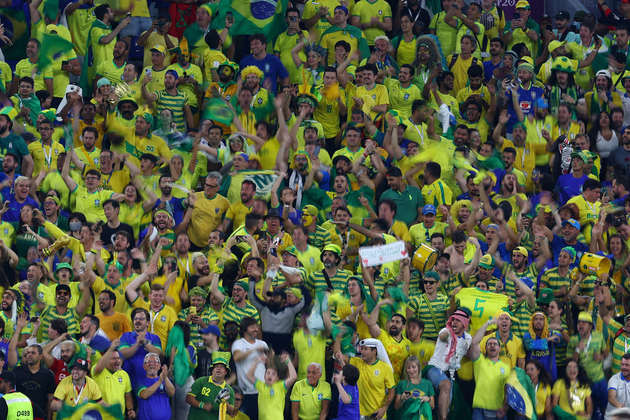 Torcida do Brasil no estádio comemorou pela segunda vez um gol do Brasil, mas só nesta valeu