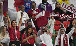 Torcida do Catar faz a festa em Doha momentos antes de a bola rolar na Copa do Mundo de 2022