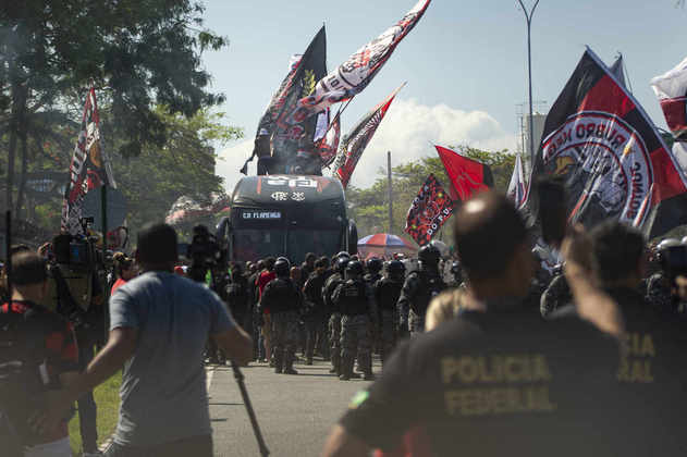 Torcida do Flamengo fez festa no AeroFla