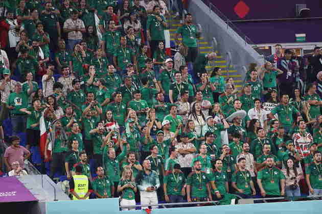 Torcida do México marcou presença no estádio 974.