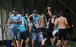 Nas arquibancadas, outros torcedores do Grêmio brigaram com torcedores do Palmeiras